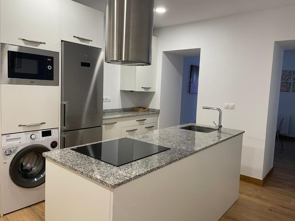 Apartamentos Turisticos Las Animas Комилас Екстериор снимка